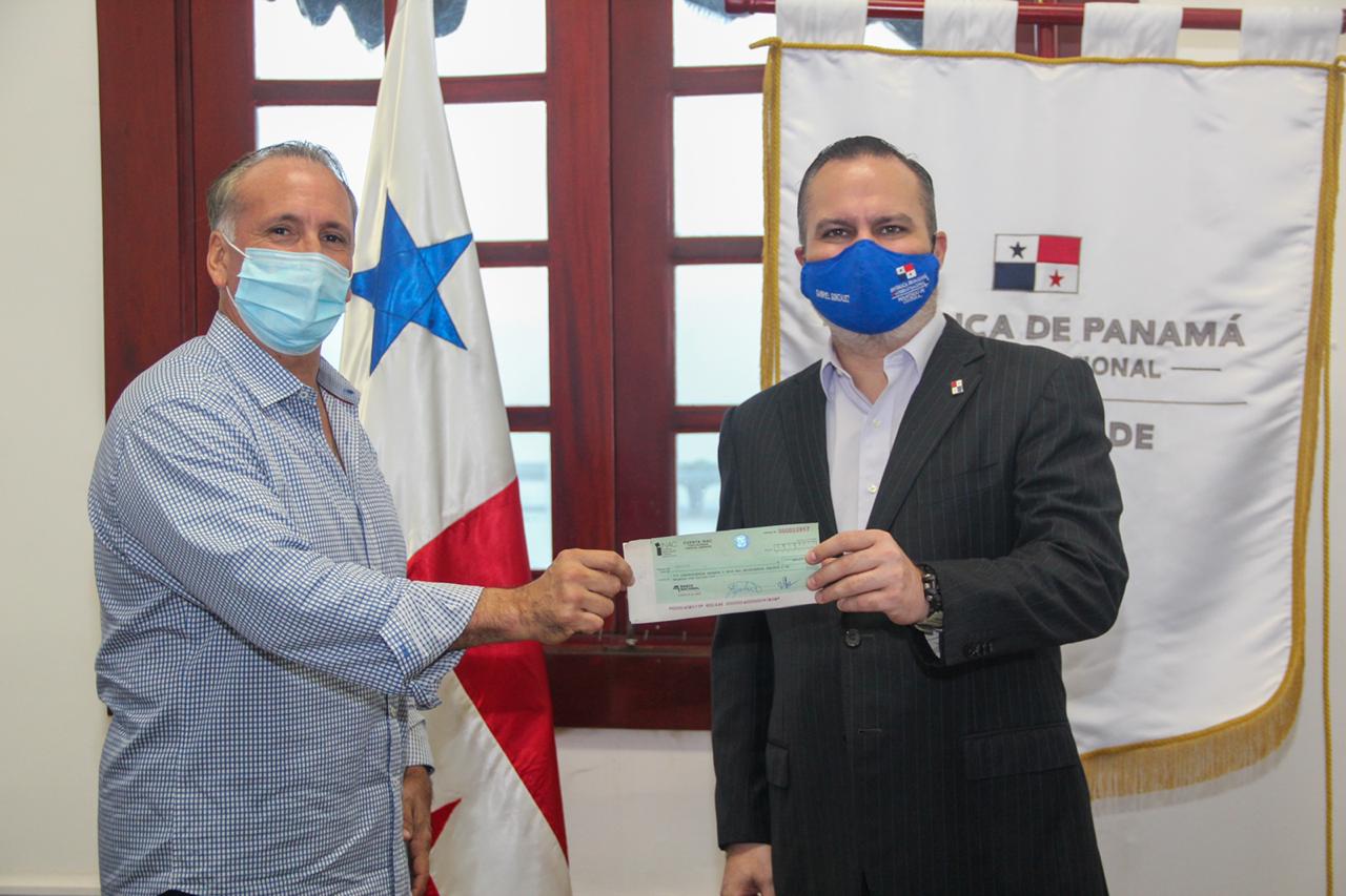 MiCultura paga 465 mil dólares a empresa que restauró Teatro Nacional