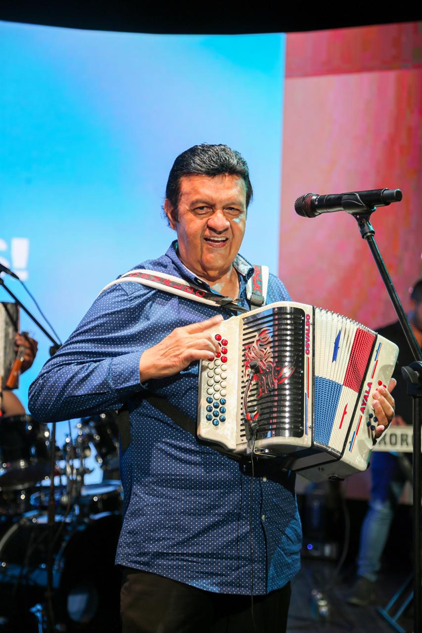 MiCultura at Casa celebrates issue number 100