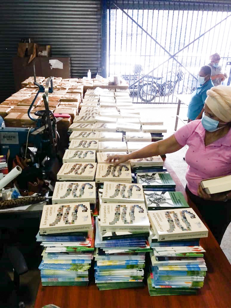 MiCultura delivers 30 thousand books to Plan Colmena