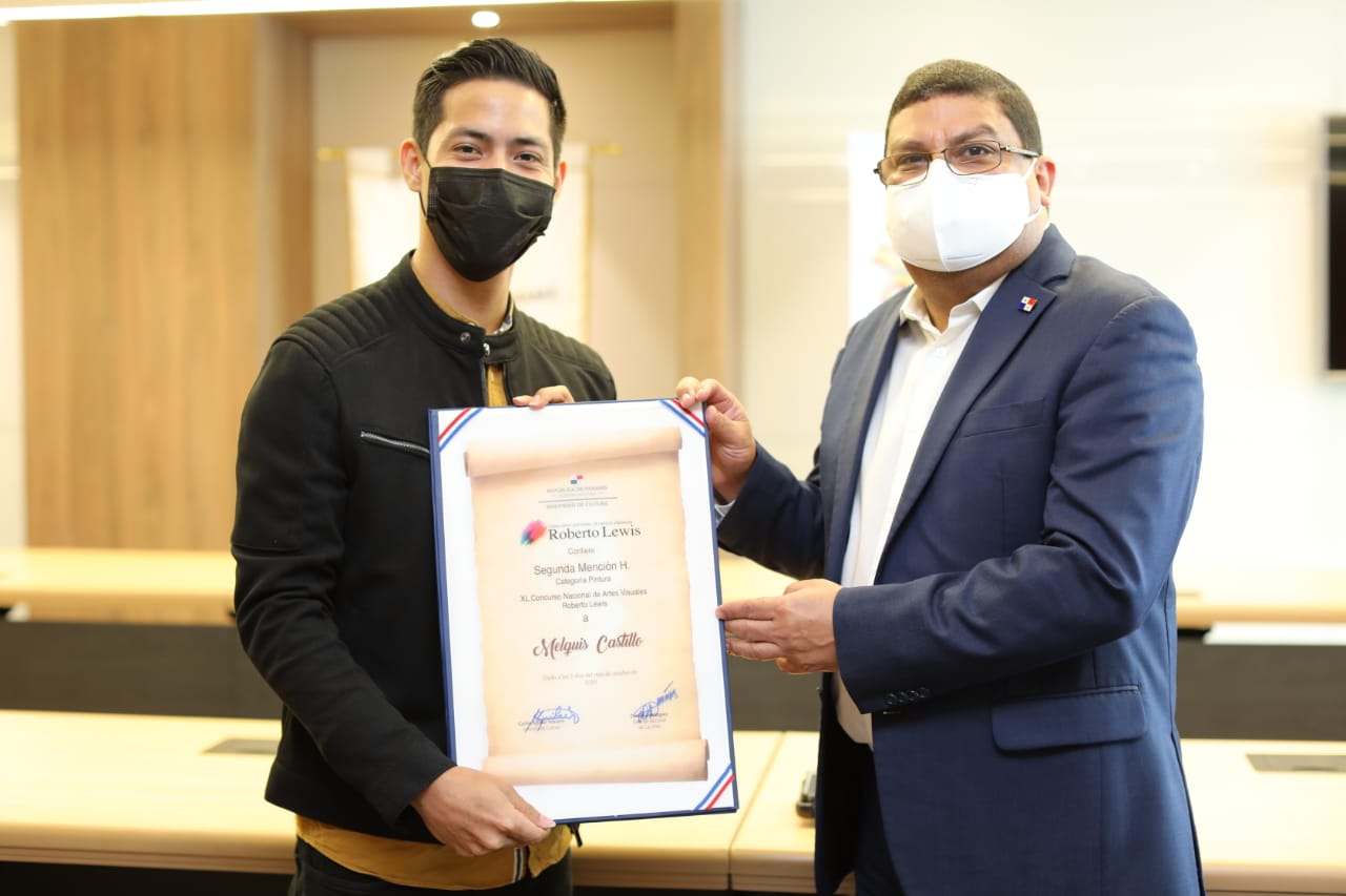 MiCultura entrega premios de 5 concursos de Las Artes
