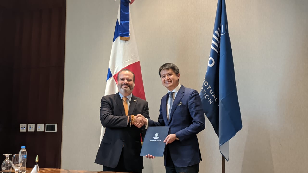PANAMA FAMALIZA ADHESION TO THE TREATY OF BEIJING