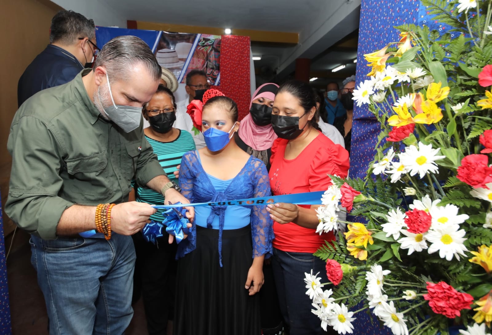 MiCultura inaugurates his stand at David's fair