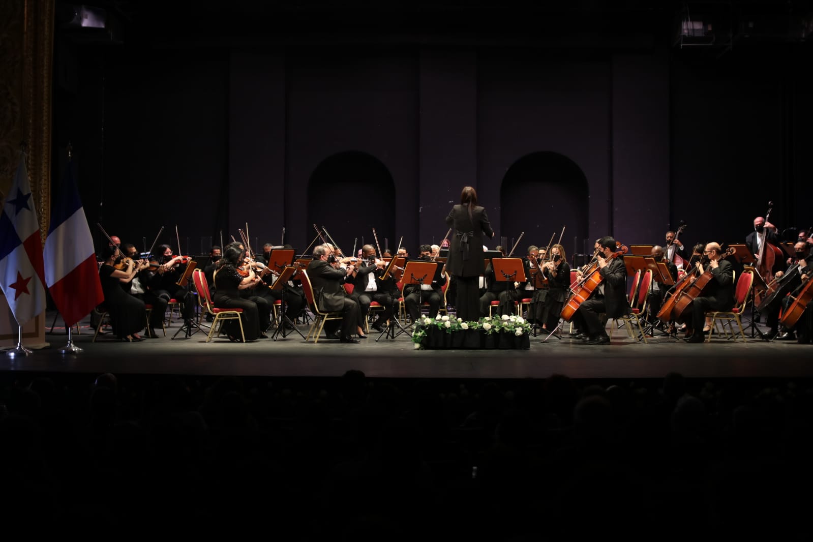 The National Symphony Orchestra celebrated its 81 years with guest of luxury