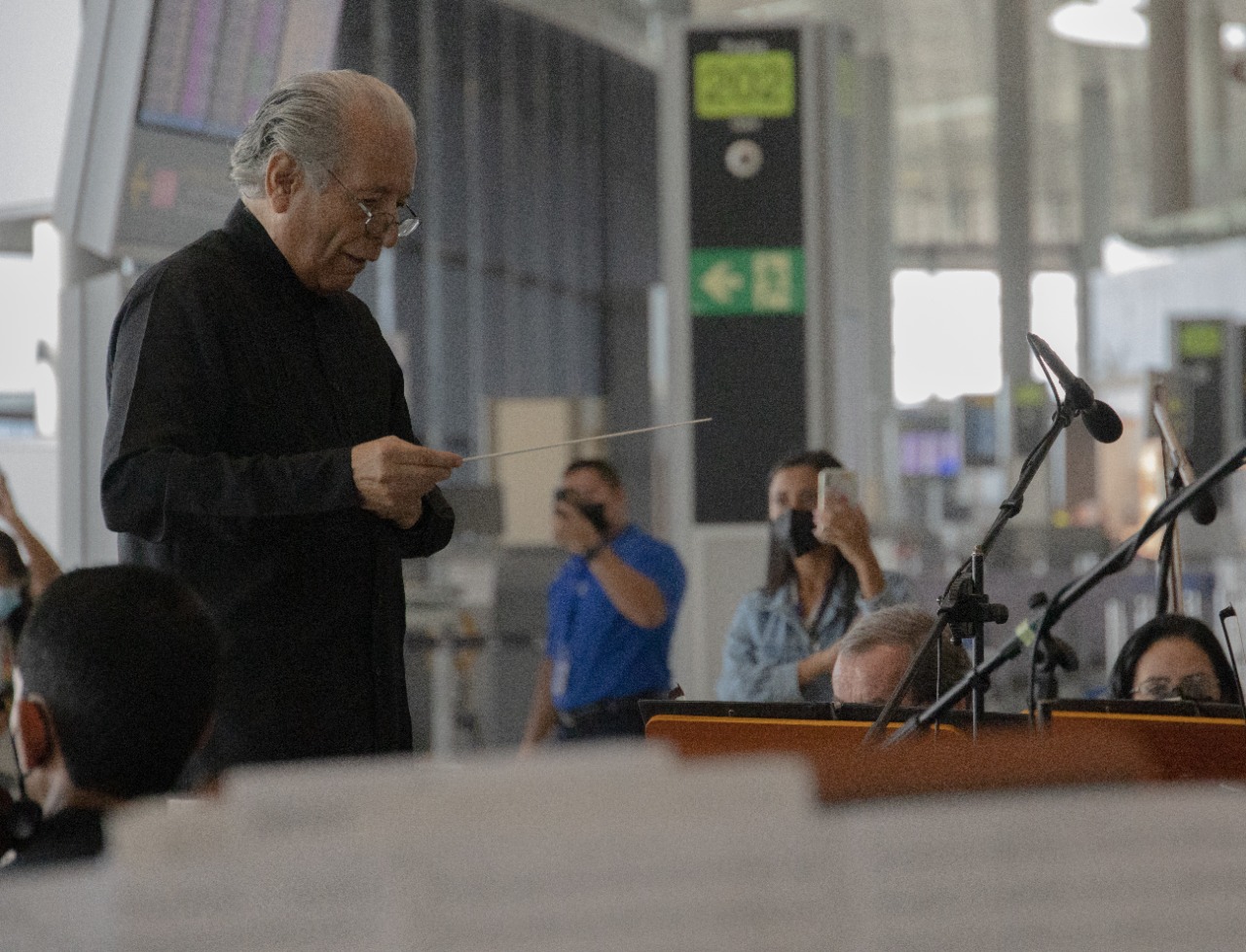Tocumen airport celebrated its 75 anniversary with the National Symphony Orchestra