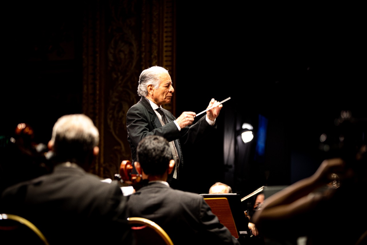 Extraordinaria presentación de David García junto a la Orquesta Sinfónica Nacional