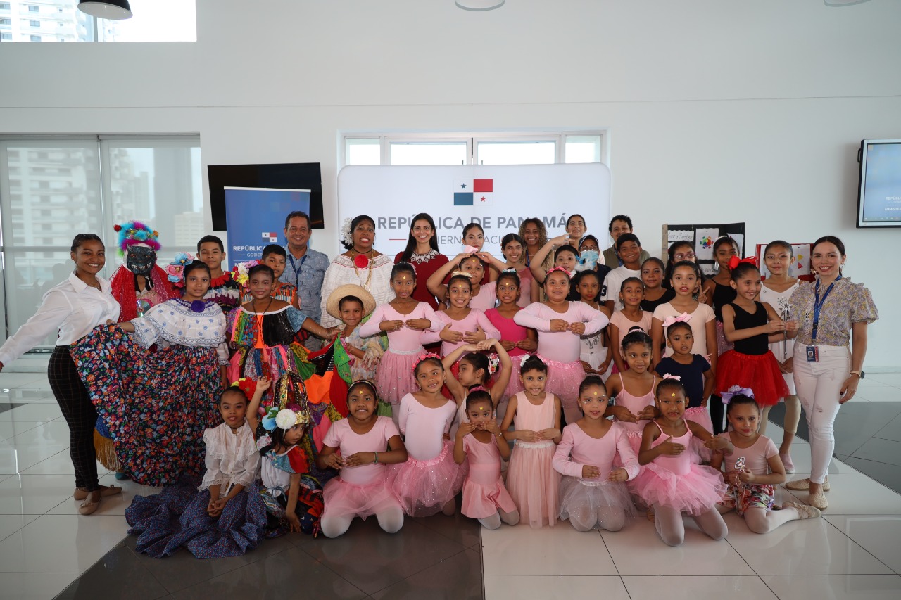 MiCultura presenta resultados de cursos libres de arte