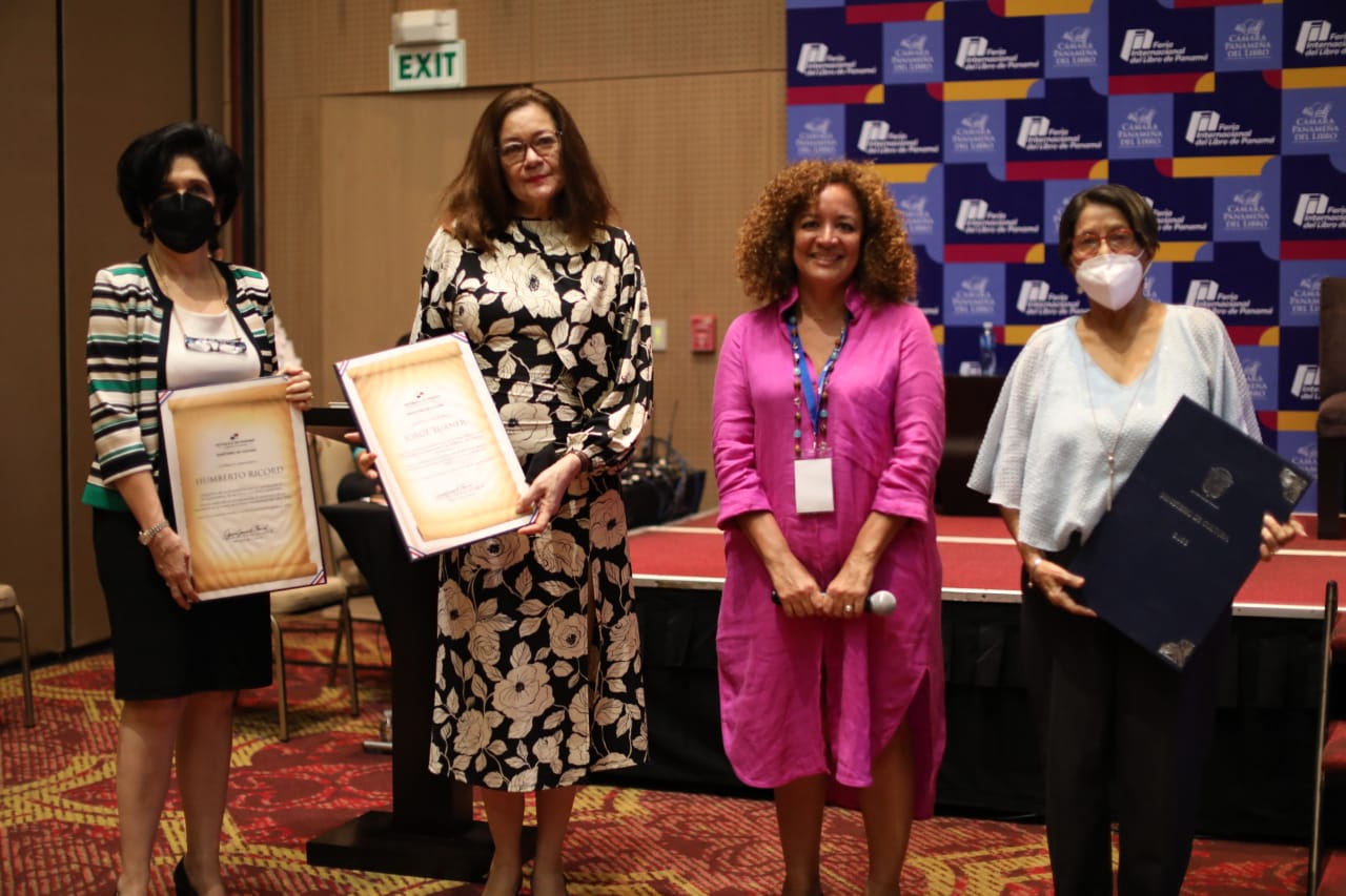 MiCultura paid tribute to Panamanian literature