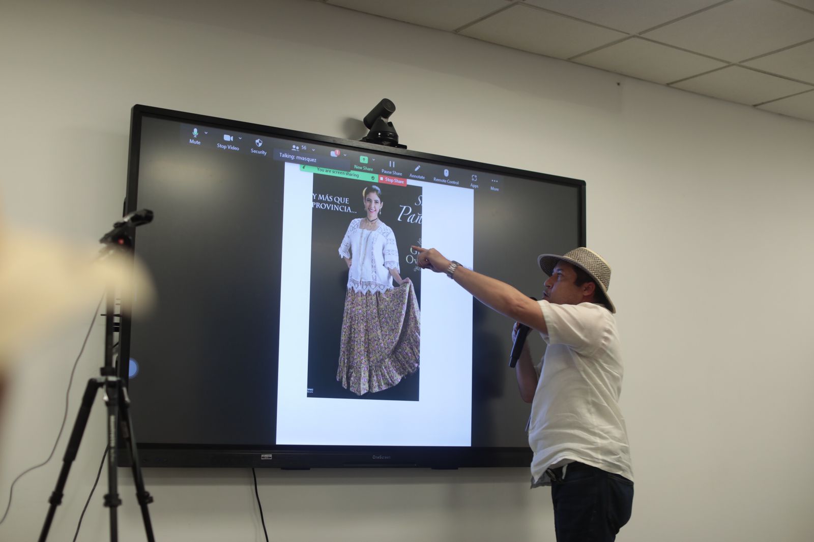 MiCultura promotes conversation at World Folklore Day