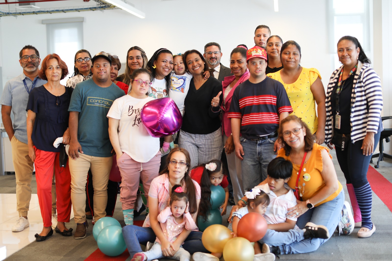 < strong > ALUIF grouping children visit MiCultura < / strong >