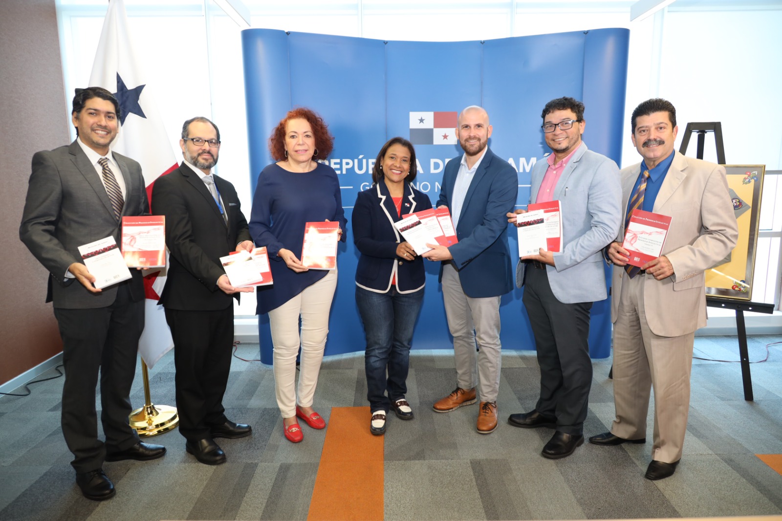 <strong>ENTIDAD DE GESTION COLECTIVA ASDAP DONA LIBROS A MICULTURA</strong>