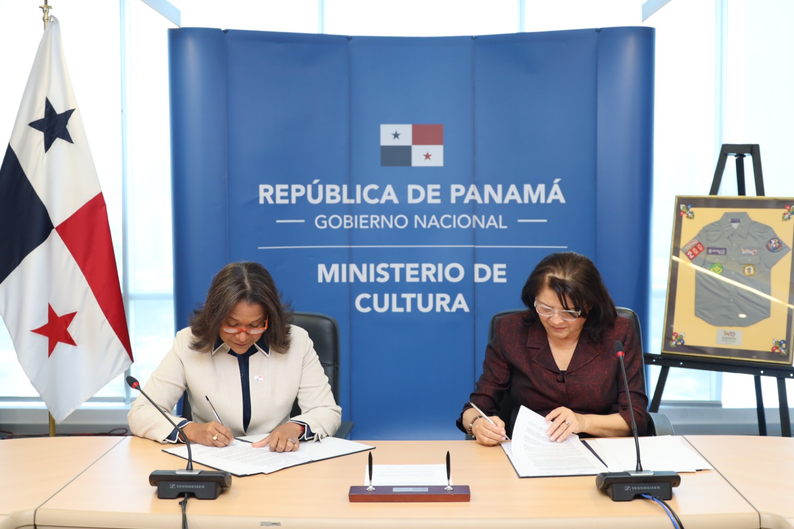 <strong>MICULTURA Y CONVENIO ANDRÉS BELLO PACTAN ACUERDO PARA IMPULSAR CUENTA SATÉLITE DE PANAMÁ</strong>