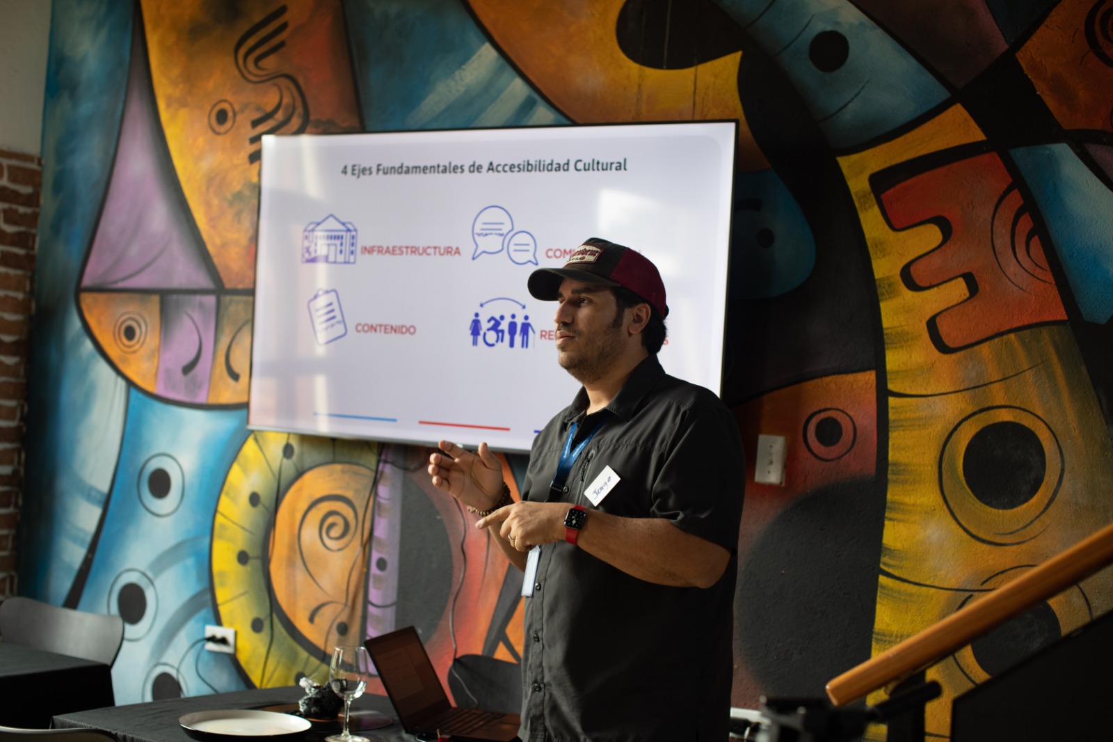 < strong > MiCultura IMPLIES PROGRAMMES AND PROJECTS FOR THE INCLUSION OF PERSONS WITH DISABILITY < / strong >