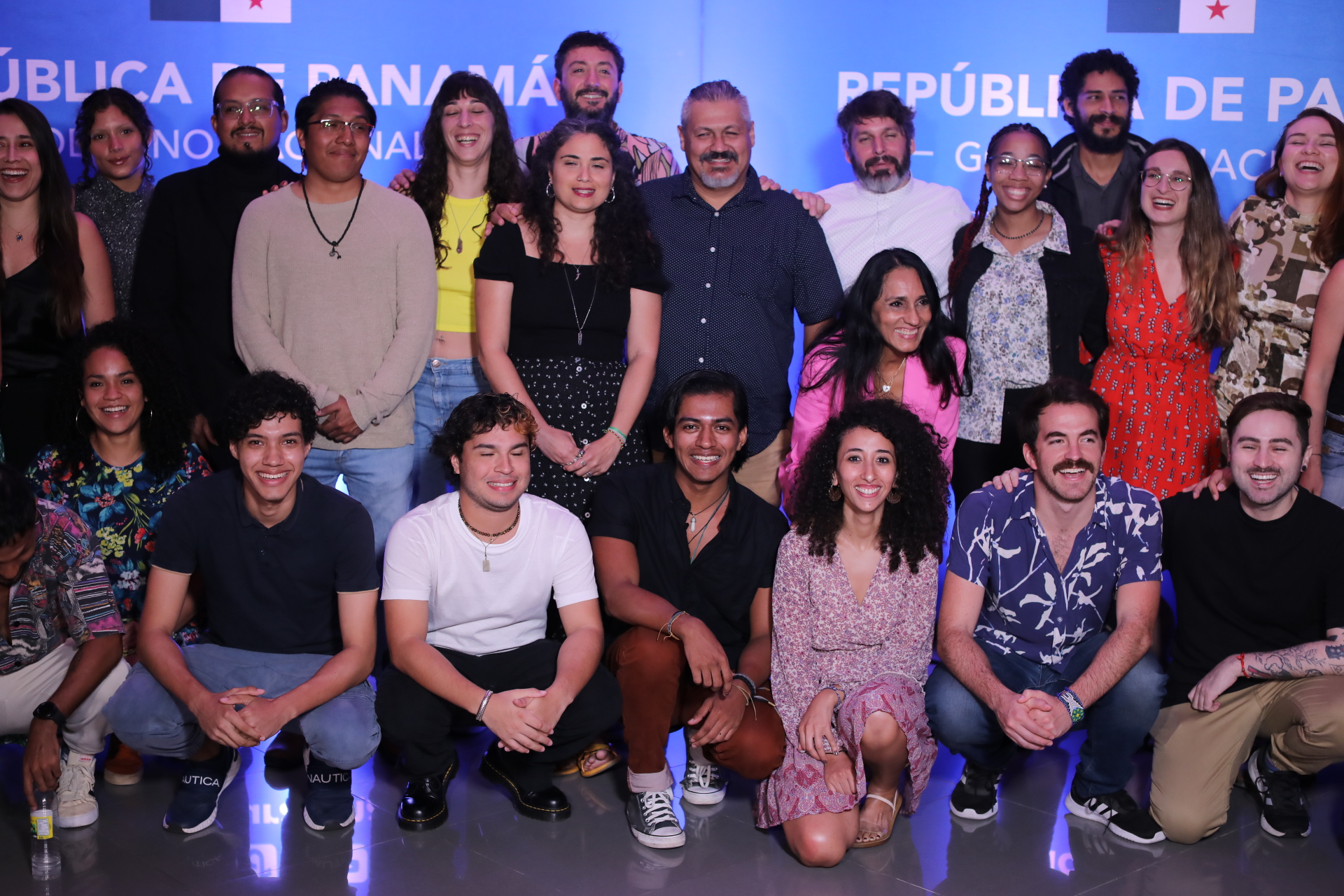 < strong > PANAMÁ será eficentro de production de CORTOMETRAJES con el ACOMPANIENmento de Organización internacional KINOMADA < / strong >