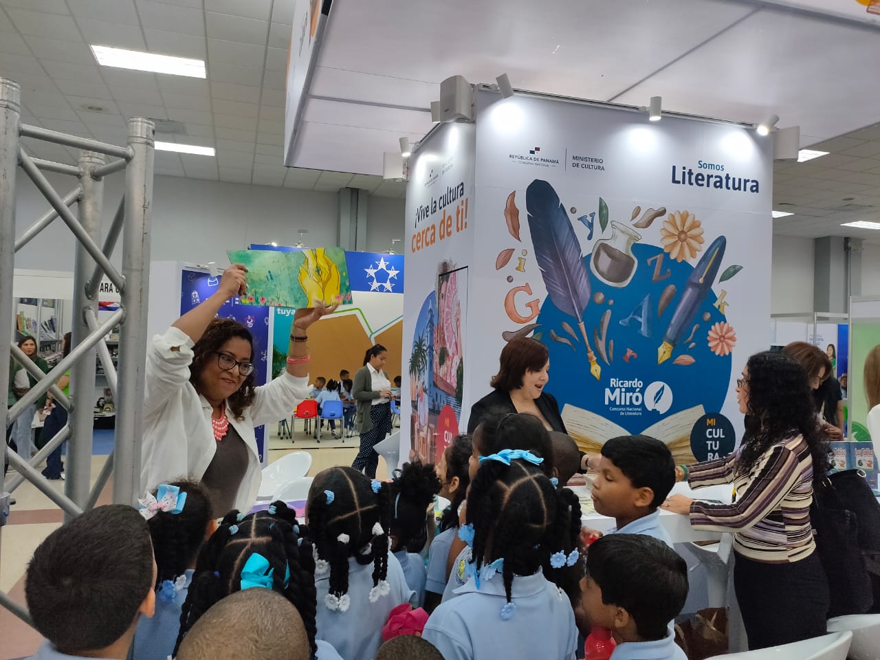 < strong > MiCultura joins the Book Fair with a variety of cultural activities < / strong >