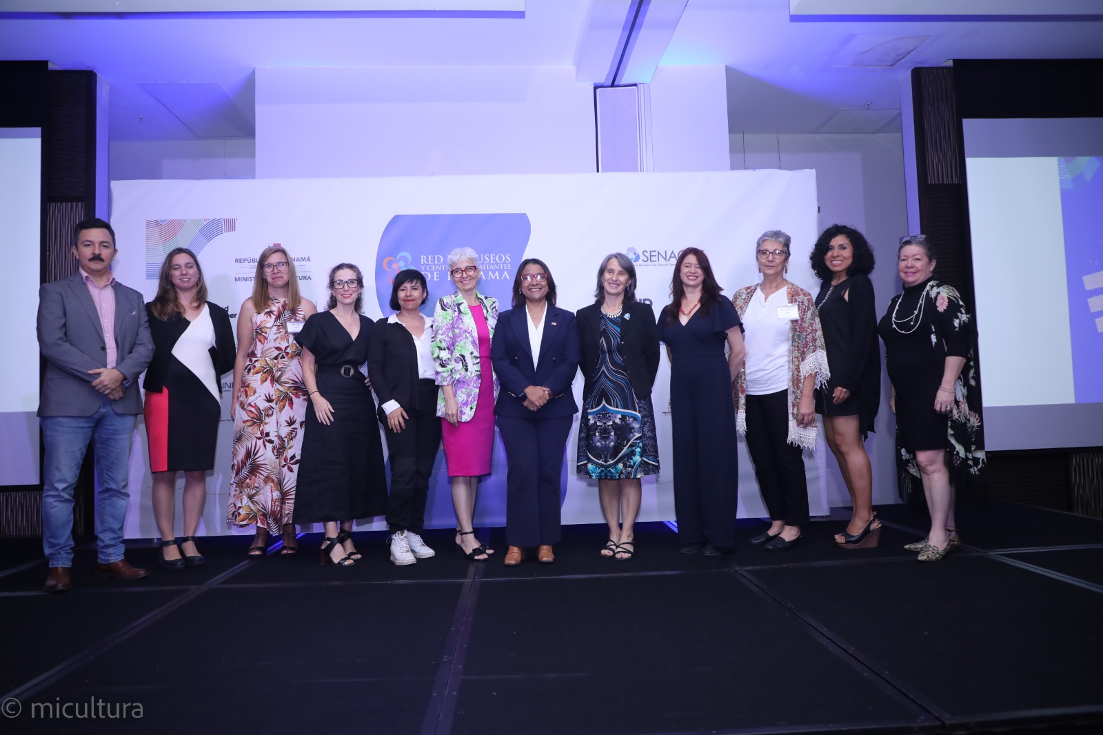 < strong > More than 140 national specialists participate at the third Panamanian Congress of Education and Museums < / strong >