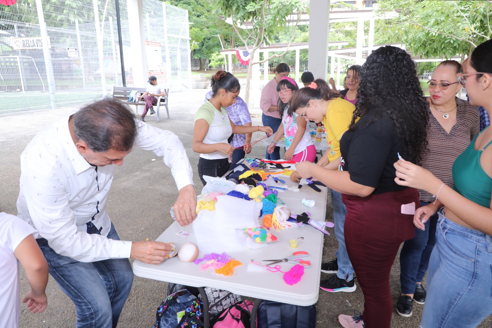 < strong > with MiCultura workshops promotes the cultural participation of all peoples < / strong >