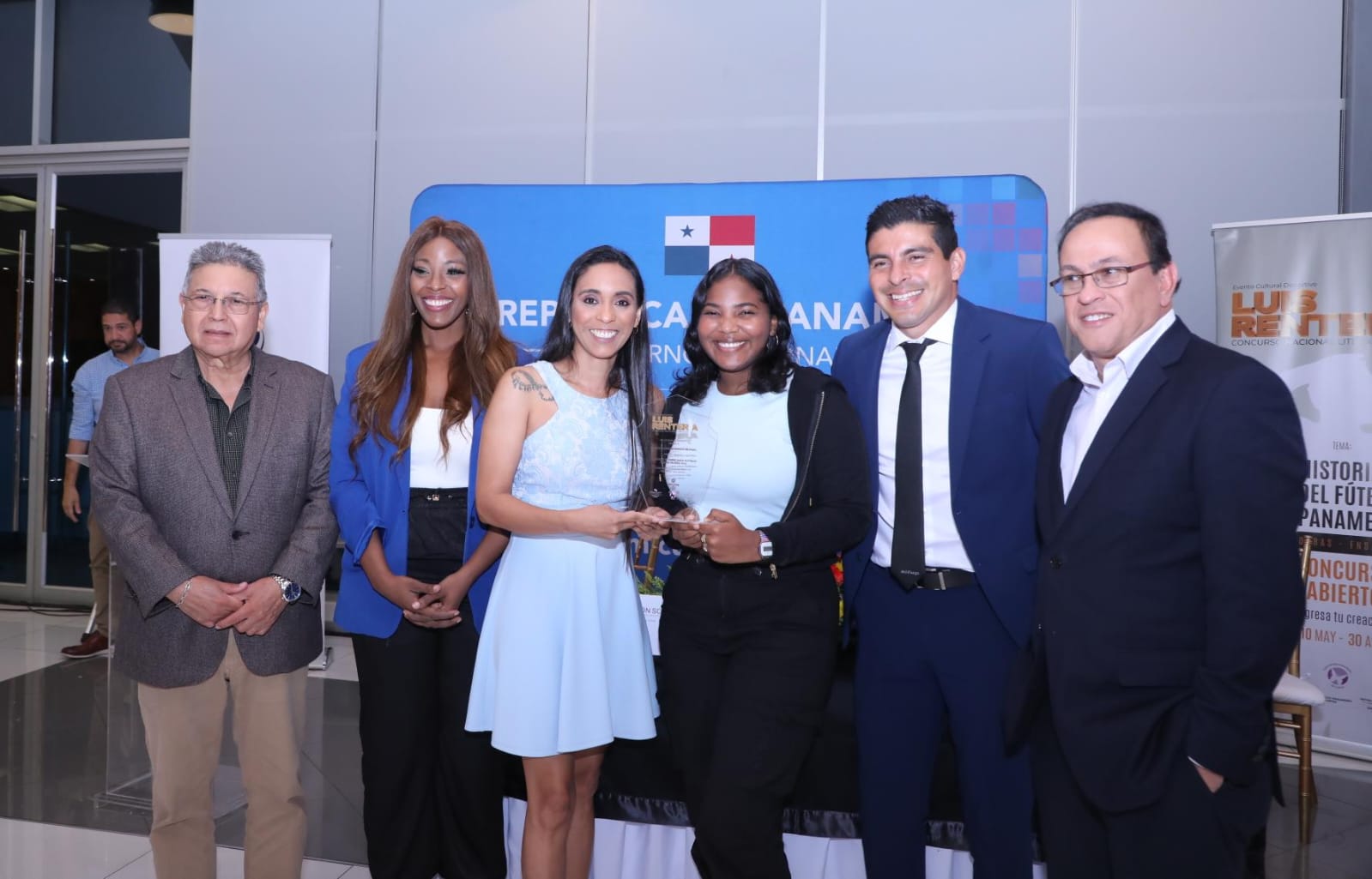 Women's football leading literary prize