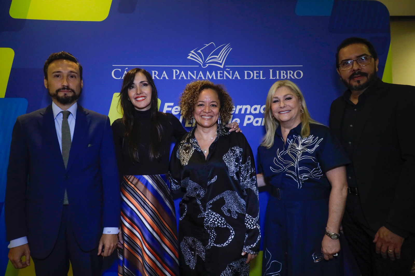 MiCultura tendrá pabellón para que autores nacionales puedan promocionar sus obras en Feria Internacional del libro 2024