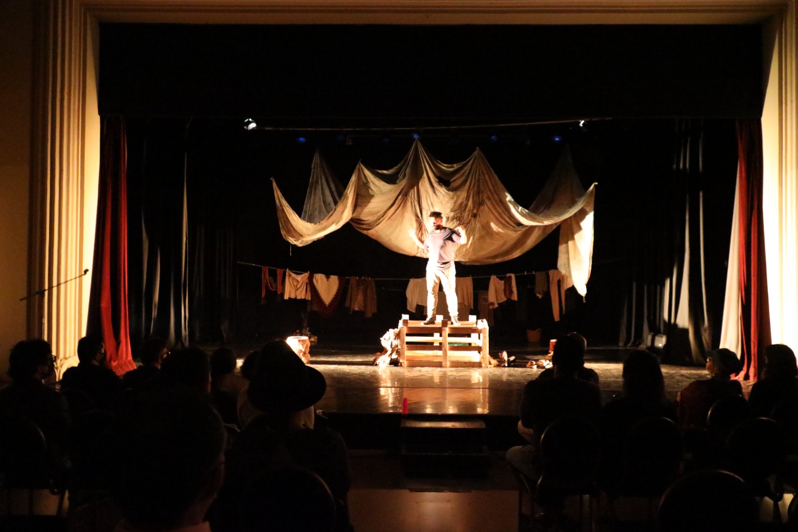 MiCultura promueve la participación y presentación de obras de teatros unipersonales