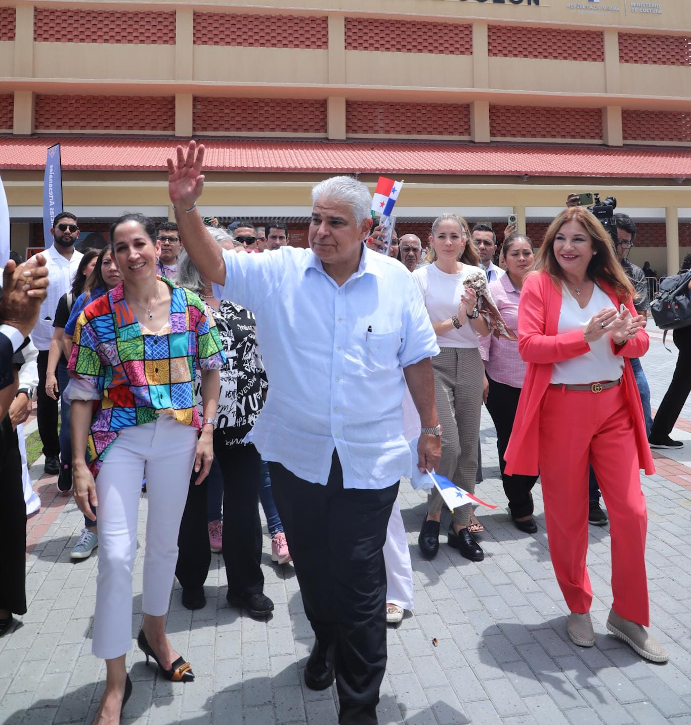 MINISTRA DE CULTURA ACOMPAÑA AL PRESIDENTE MULINO EN SU PRIMERA GIRA POR COLÓN, DONDE EL MANDATARIO REALIZA IMPORTANTES ANUNCIOS PARA LA PROVINCIA