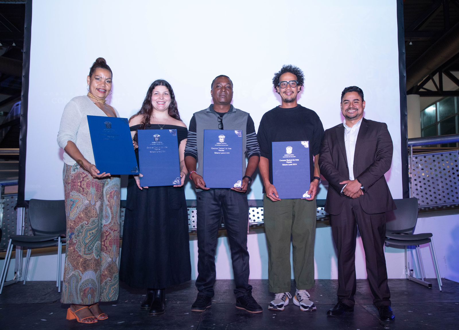 El Ministerio de Cultura premia a los ganadores del Concurso de Artes Visuales Roberto Lewis 2024