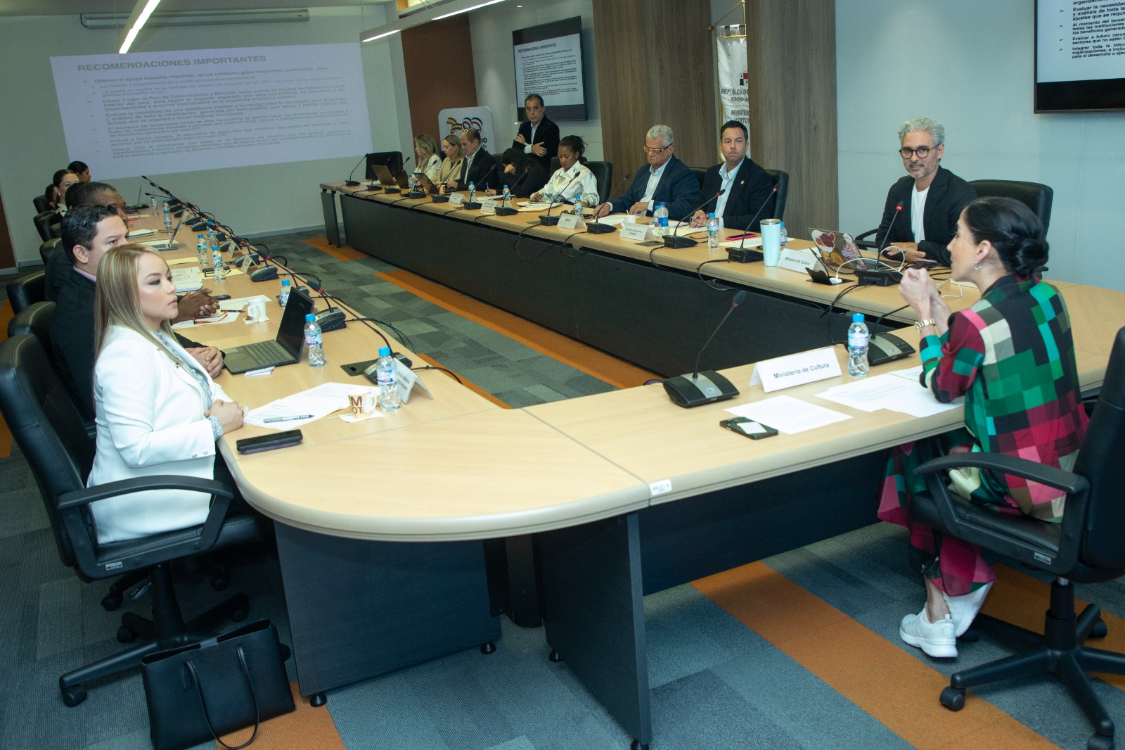 MiCultura met at a working table with the Board of Directors of the Commission for Coordination of Creative and Cultural Industries (CCICC)