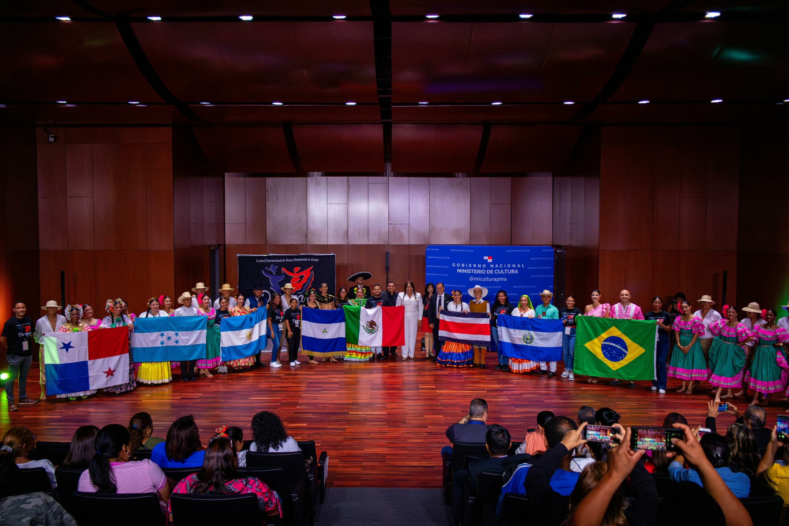 Panamá celebra la danza folklórica con DANZPARE 2025