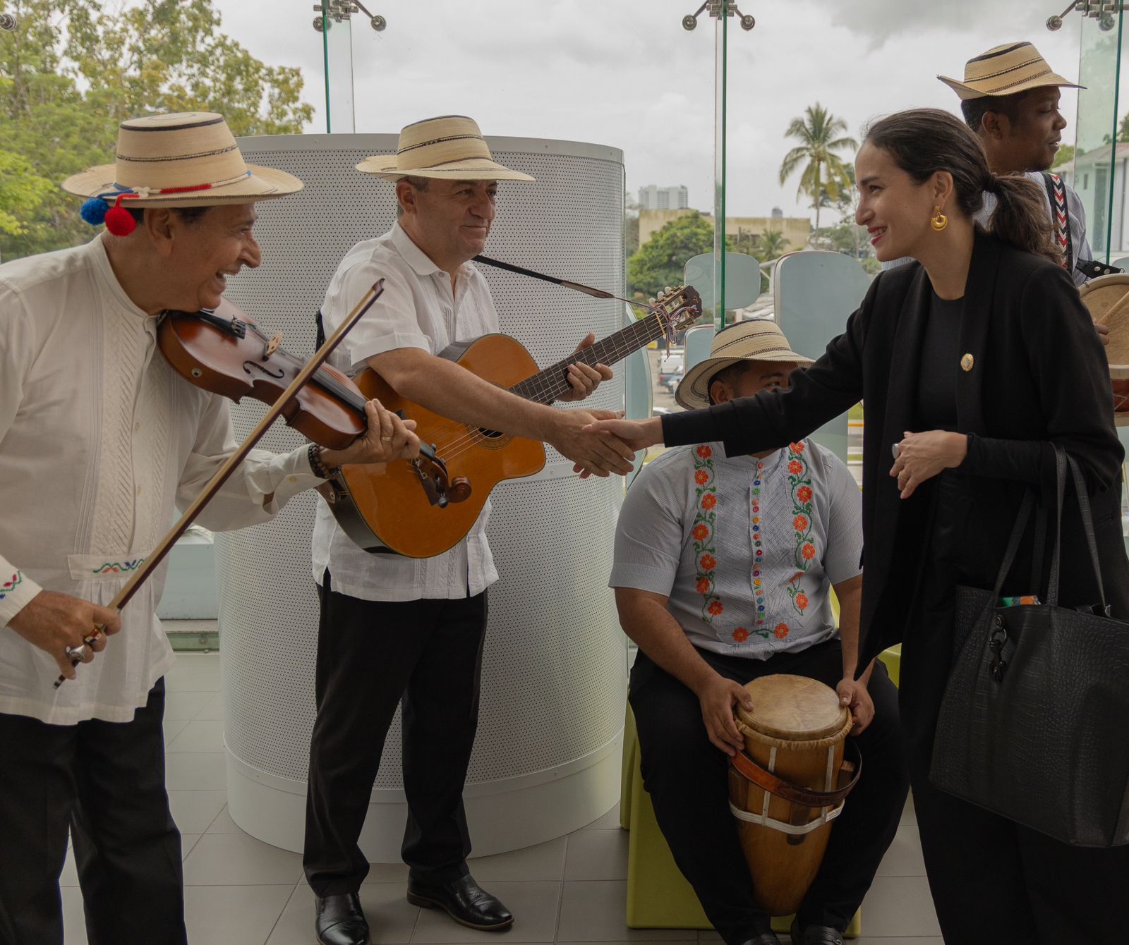 Ministra de Cultura de Ecuador visita la Ciudad de las Artes en Panamá y fortalece lazos de cooperación cultural