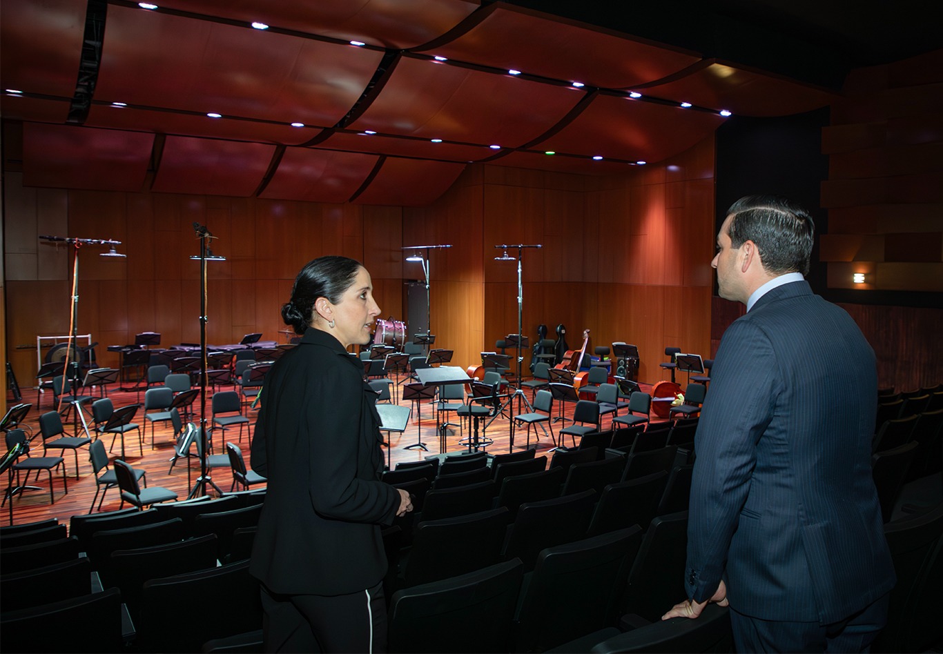 Embajador de los Estados Unidos visita la Ciudad de las Artes