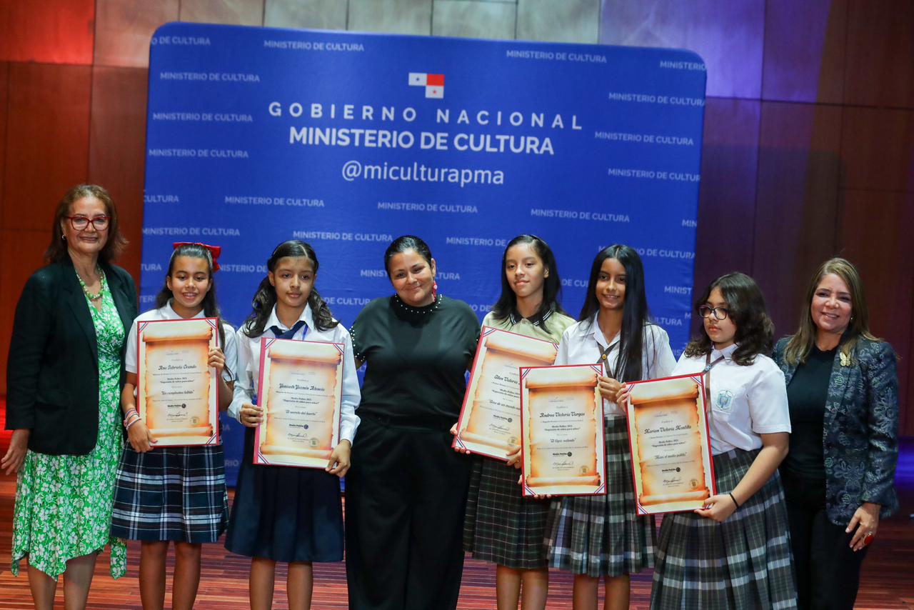 Students awarded the Mid-Fold Fairy Fairy Contest