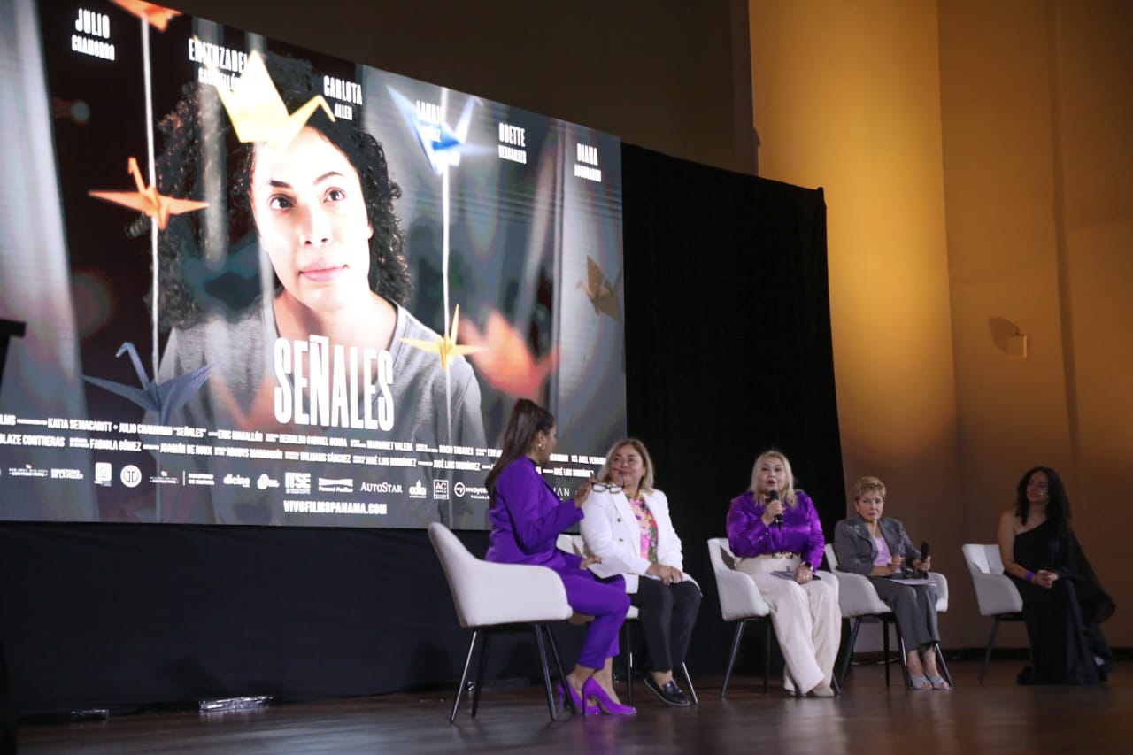 The trailers of two new Panamanian productions have been released