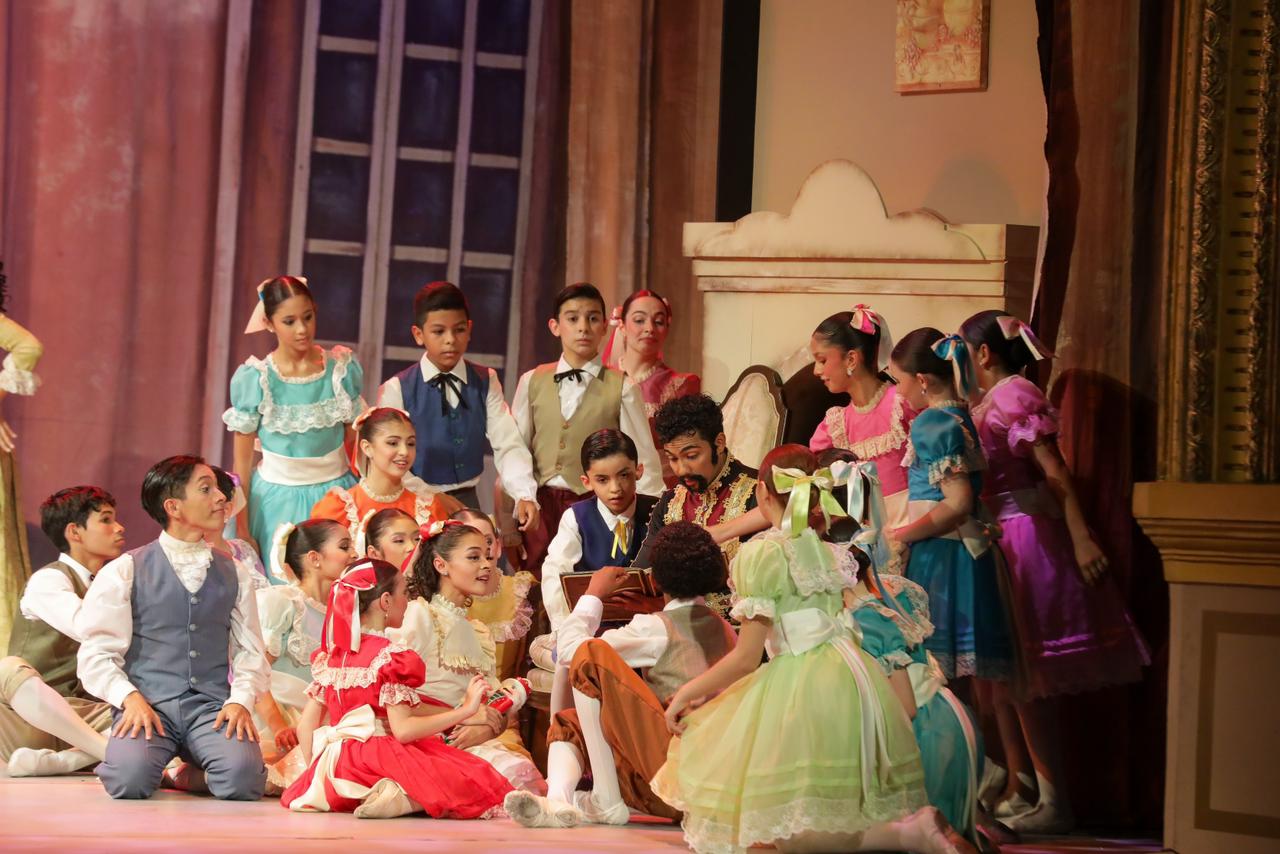 "El Cascanueces" closes the 2025 season of Panama's National Ballet with full and tipsy and performance with record time