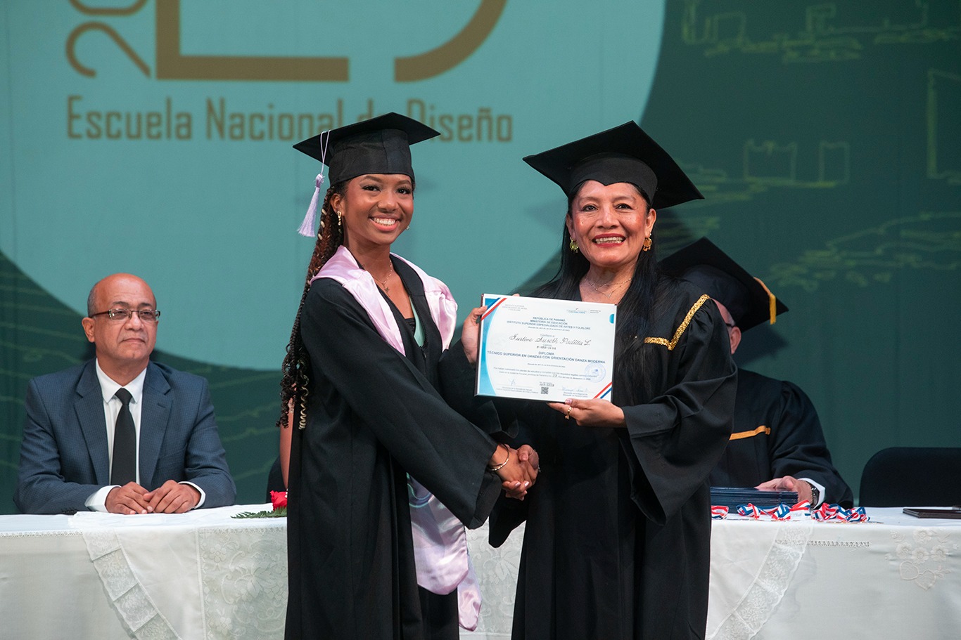 Se gradúan nuevos Técnicos de Nivel Superior en Arte y Cultura