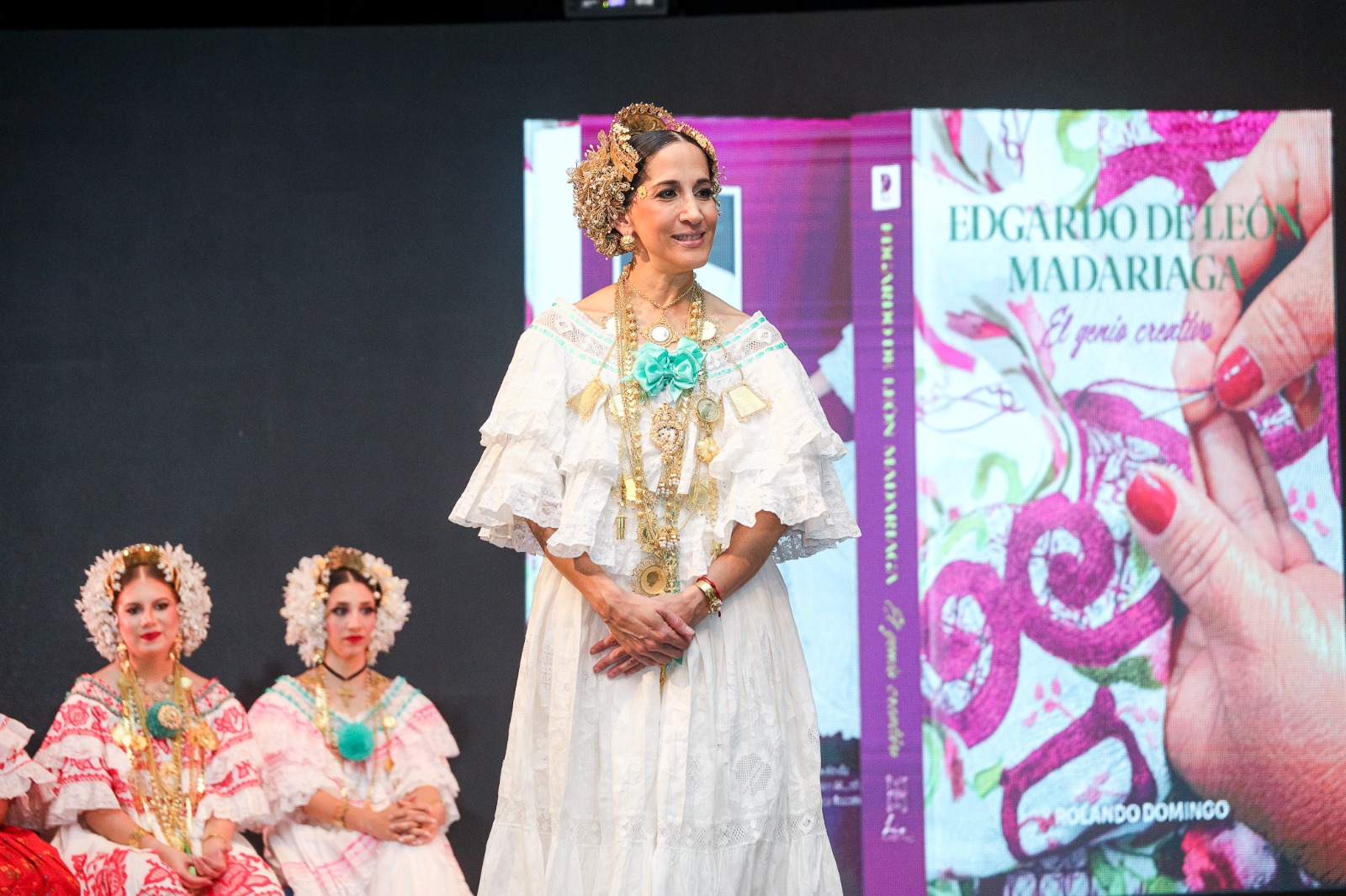 Panama pays tribute to the teacher of the folklore with a new book