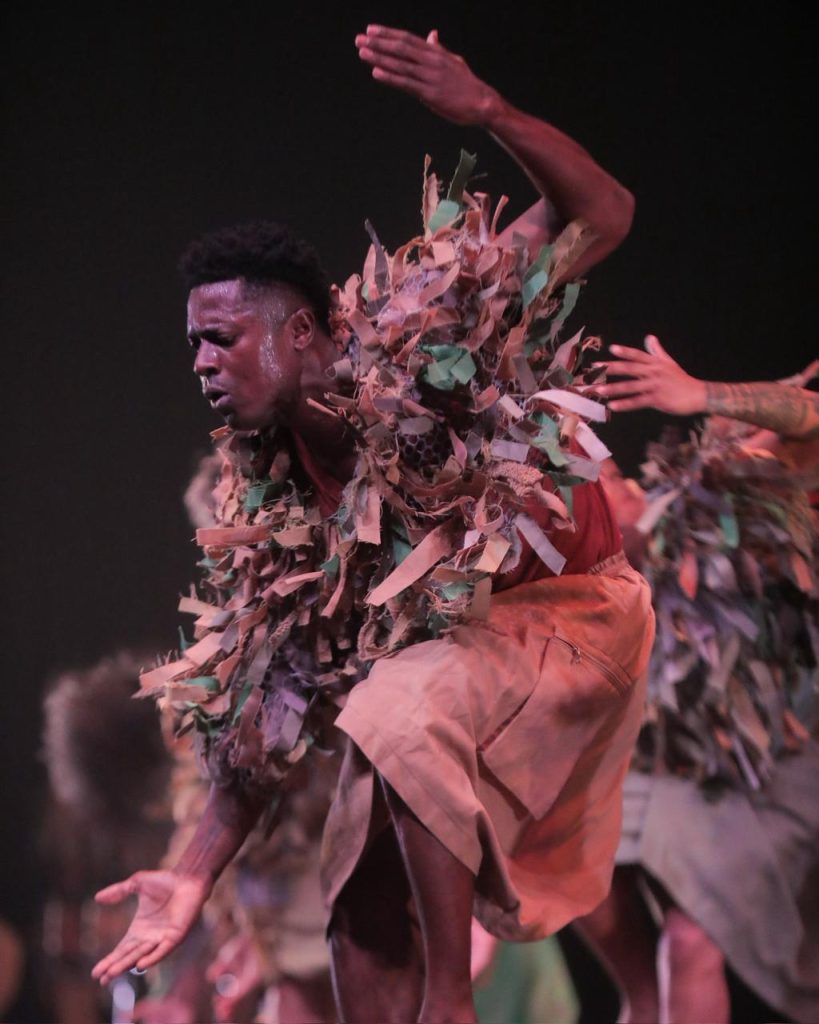 Sankofa Danzafro llevó la memoria del agua al escenario del Encuentro Nacional de Danza